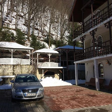 Pension Casa Alba Slanic Moldova Exterior photo